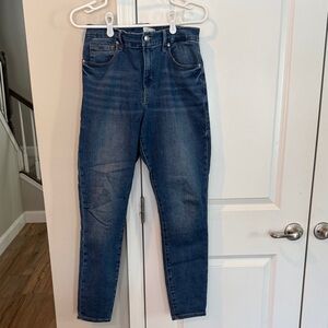 Good American Women's skinny Jeans with stretch